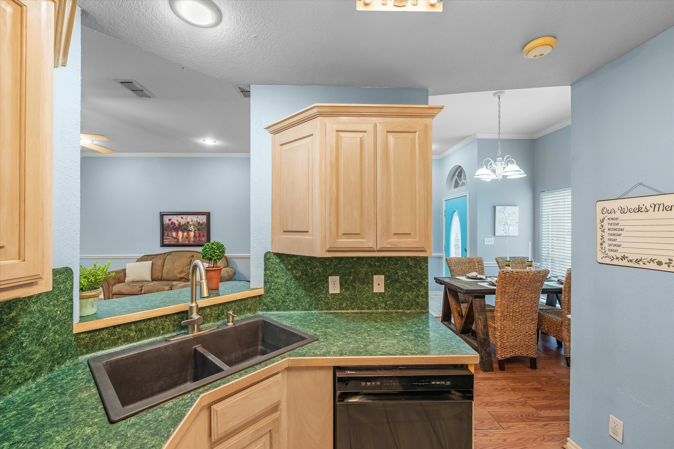 560 Washington Street Van TX 75790