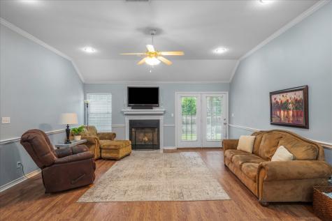 560 Washington Street Van TX 75790