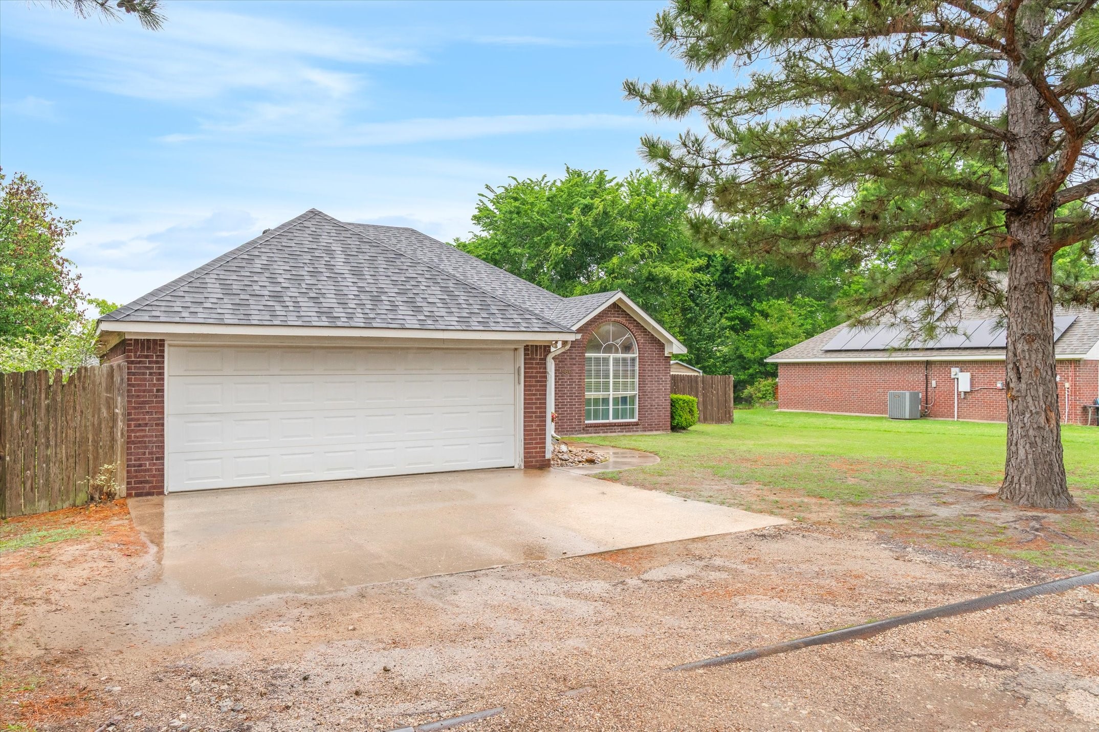 560 Washington Street Van TX 75790