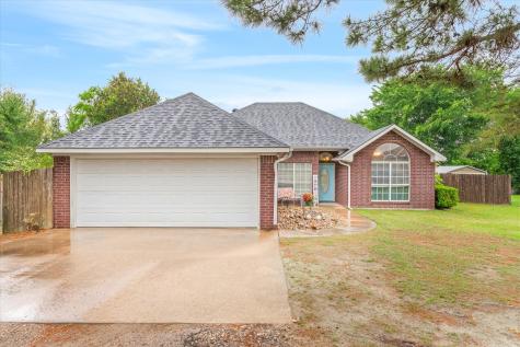 560 Washington Street Van TX 75790
