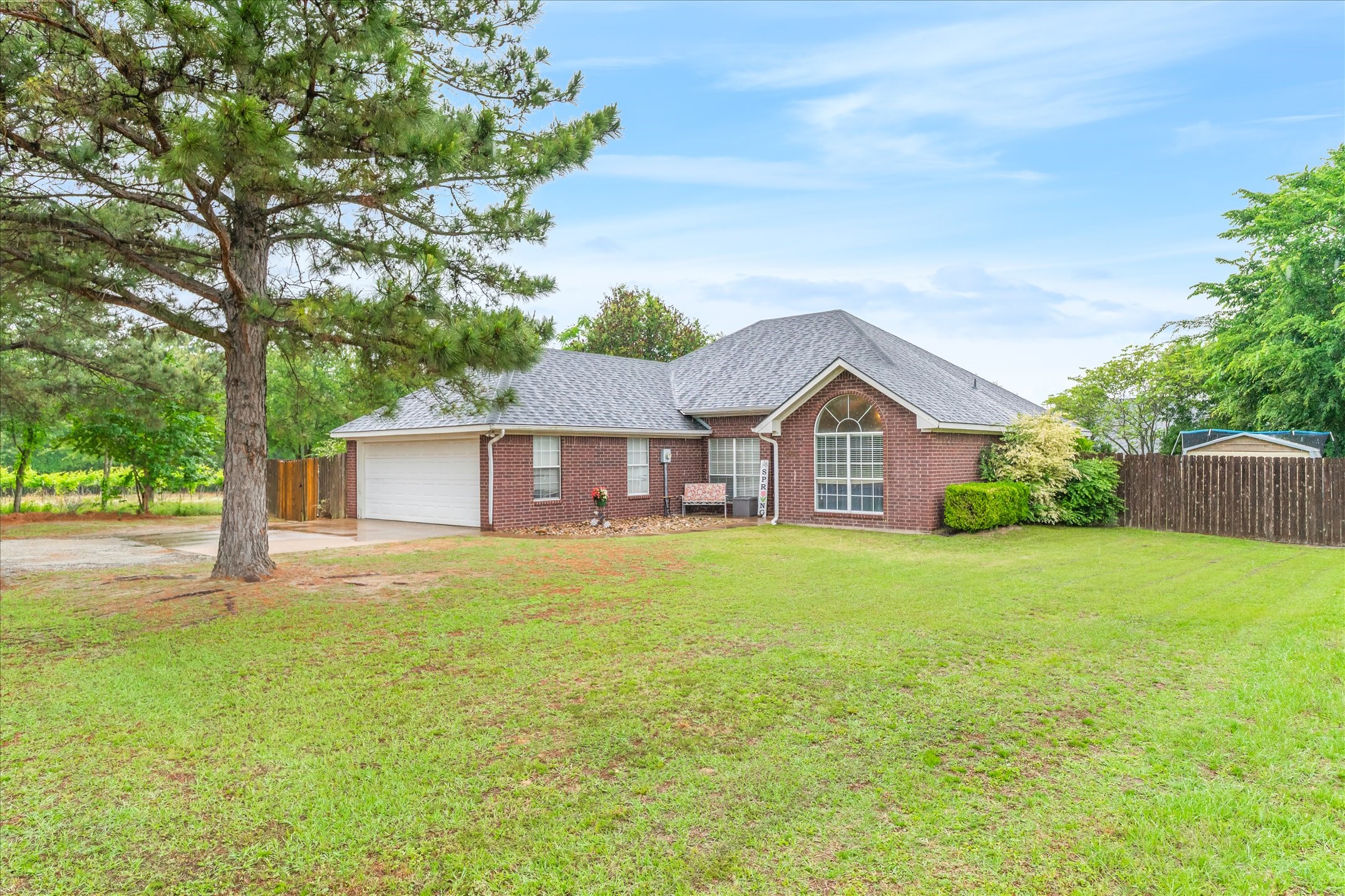 560 Washington Street Van TX 75790