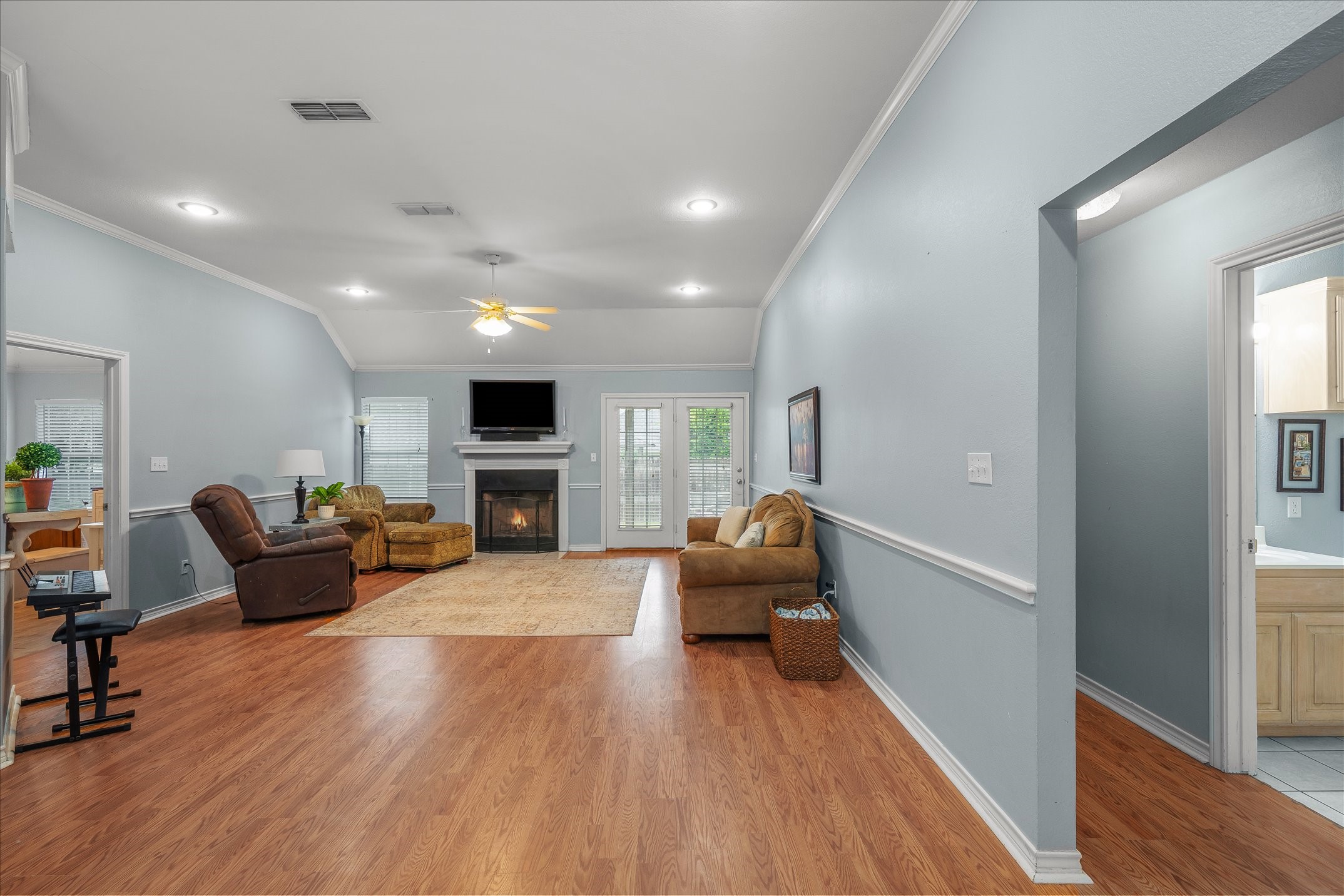 560 Washington Street Van TX 75790