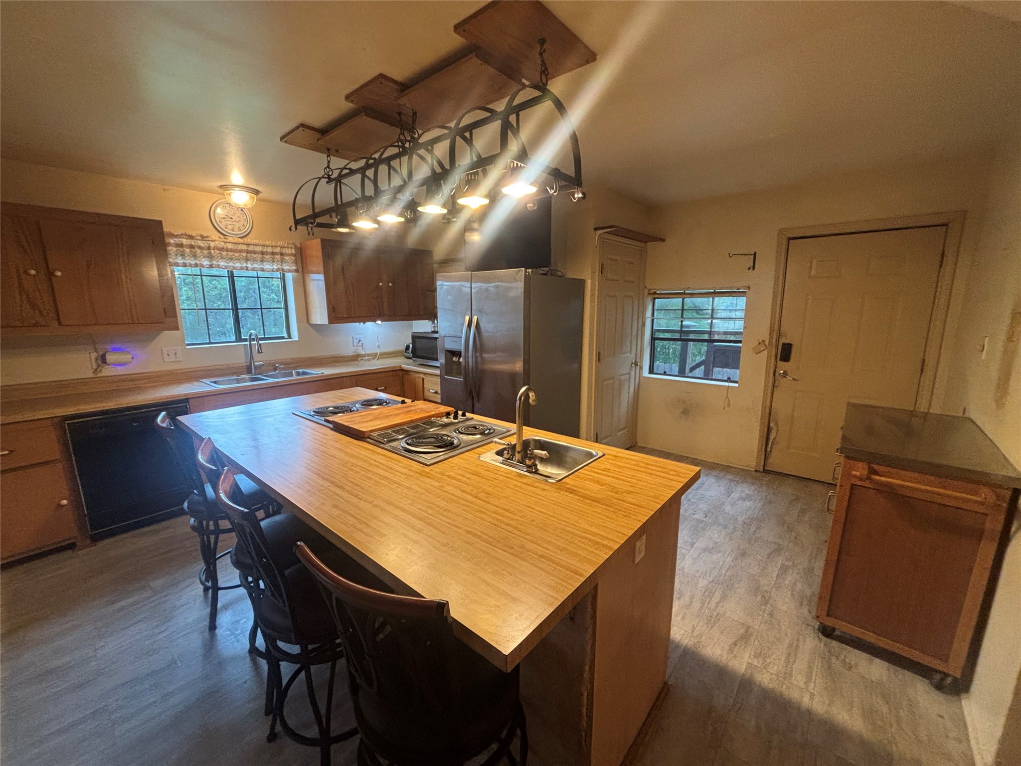 4913 Terlingua Drive Granbury TX 76048