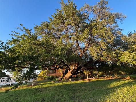 4913 Terlingua Drive Granbury TX 76048