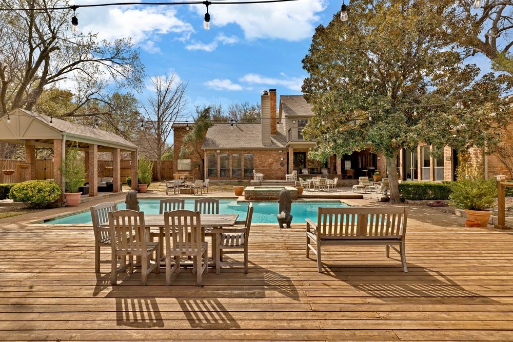11622 Valleydale Drive Dallas TX 75230