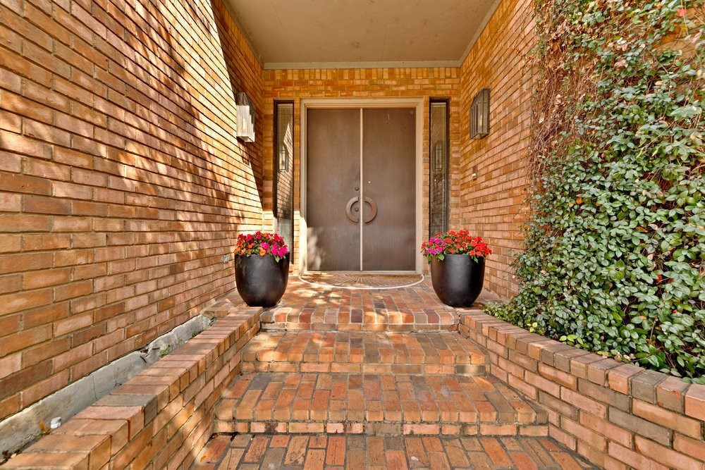 11622 Valleydale Drive Dallas TX 75230