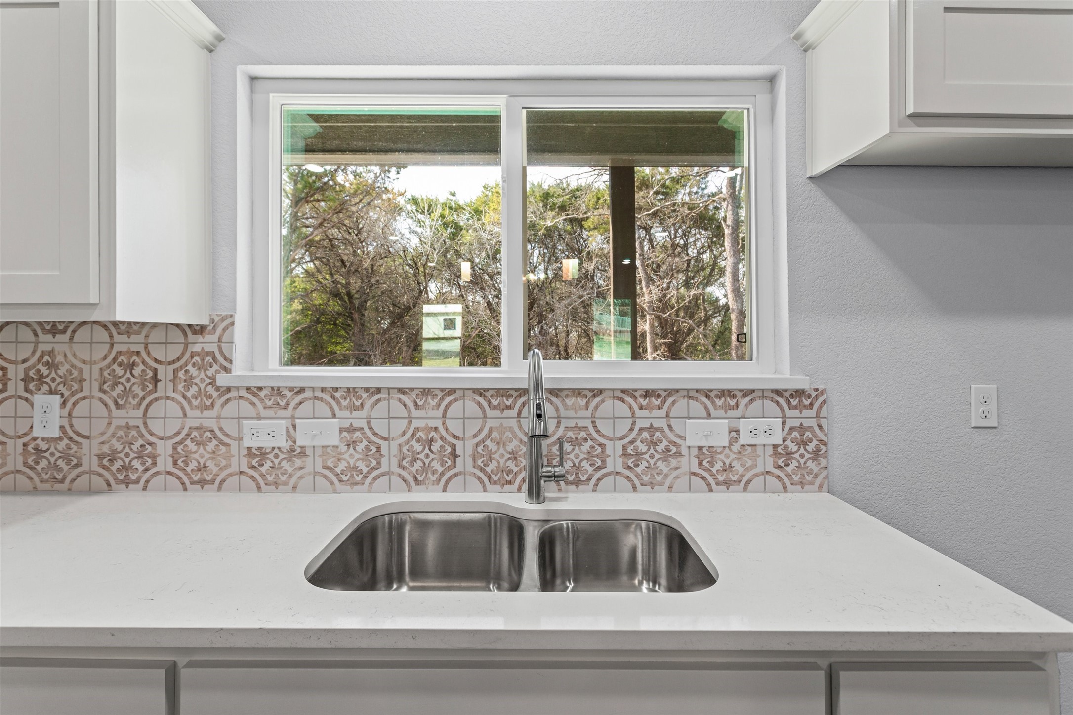9316 Apache Trail Rio Vista TX 76093