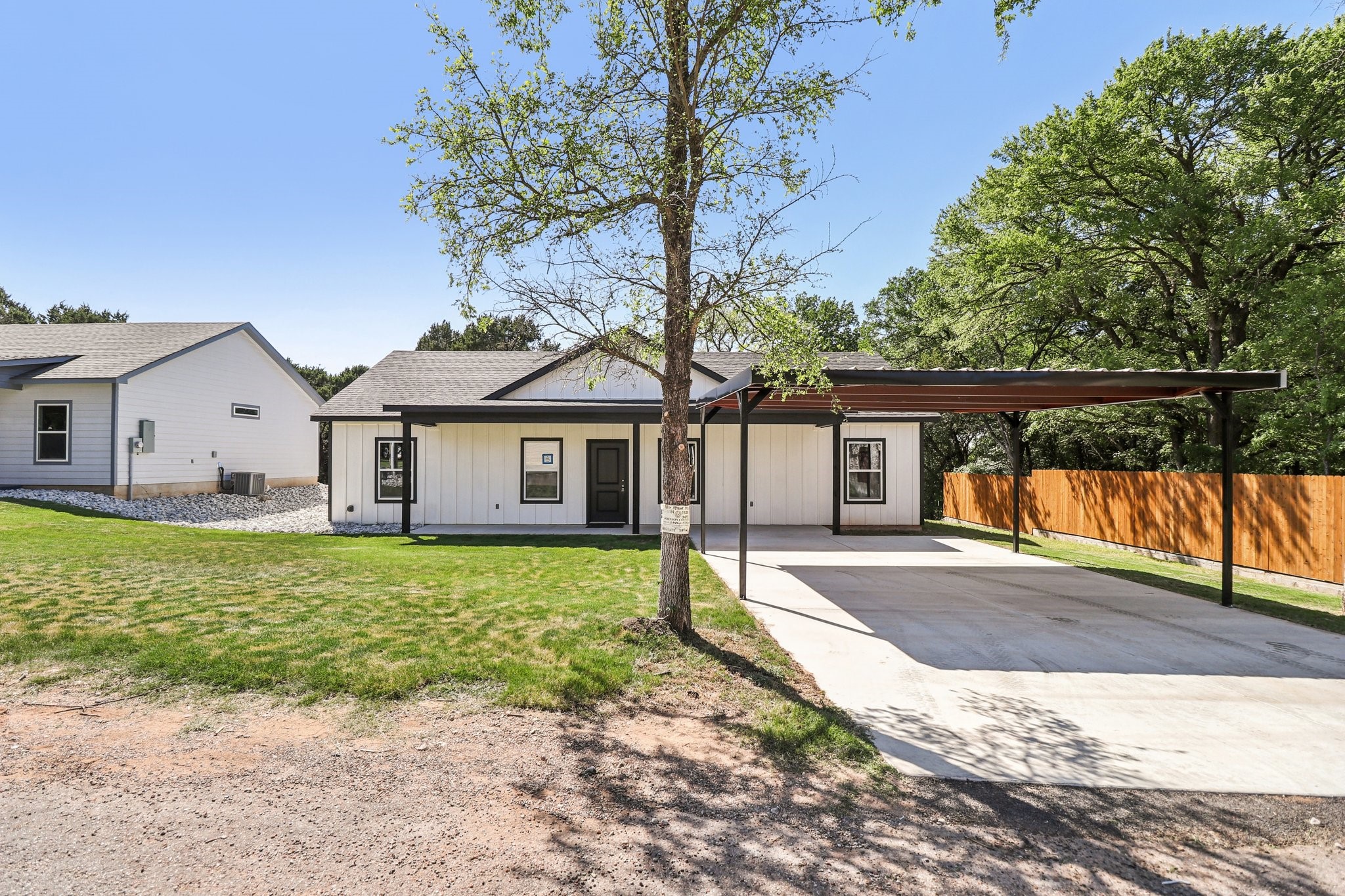 9316 Apache Trail Rio Vista TX 76093