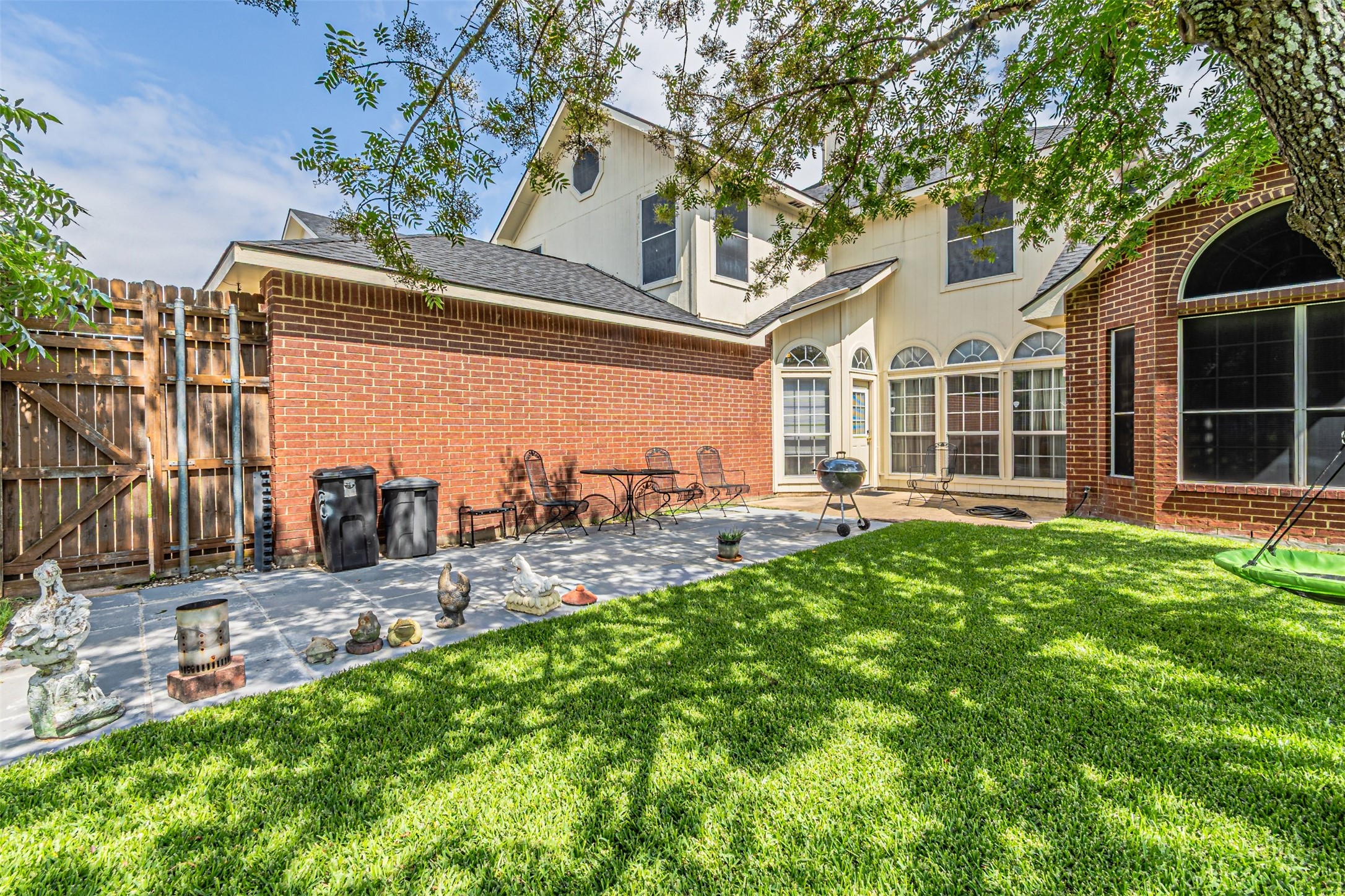 1018 Sumner Drive Mesquite TX 75149
