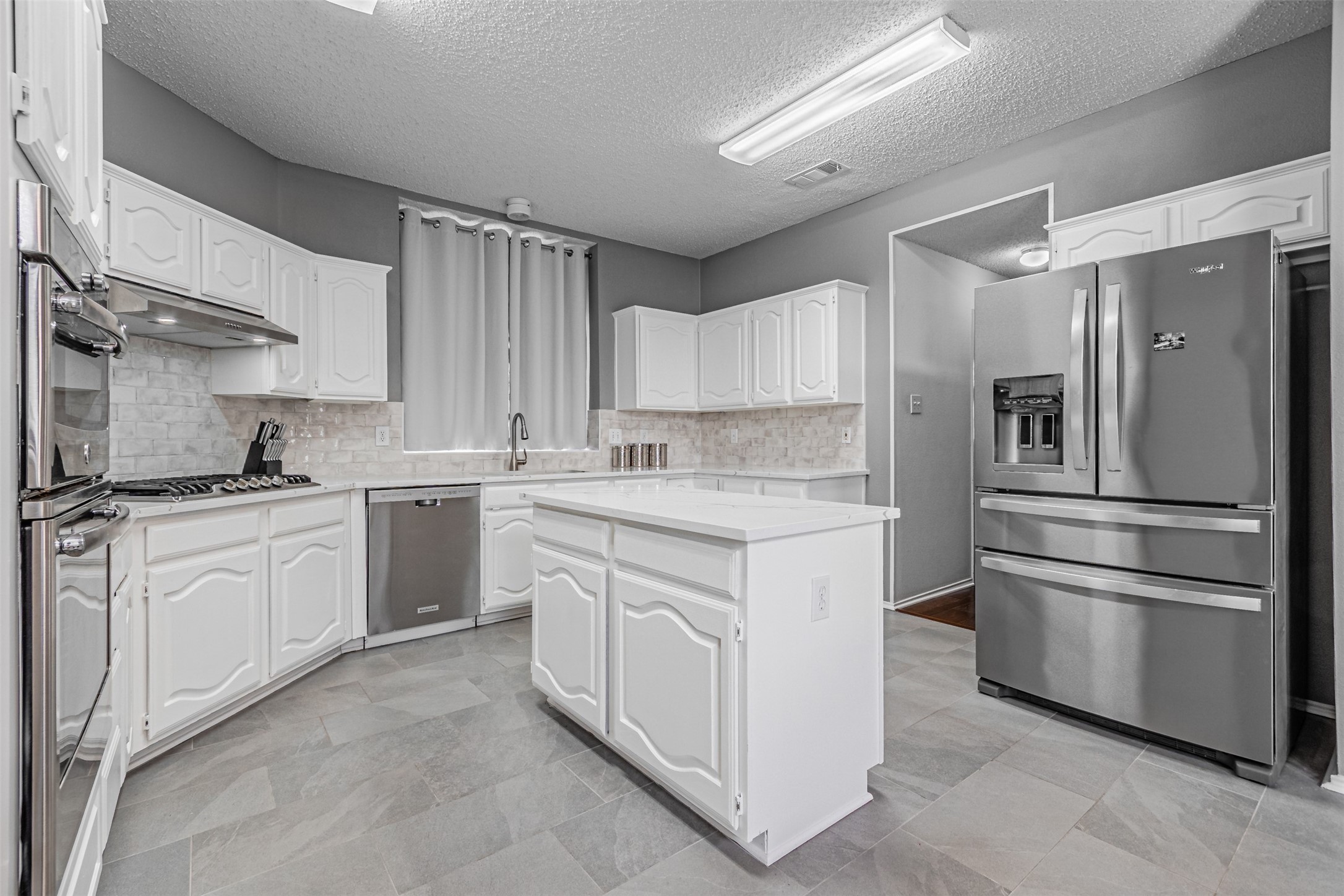 1018 Sumner Drive Mesquite TX 75149