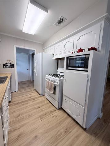 837 Hillside Drive Sherman TX 75090