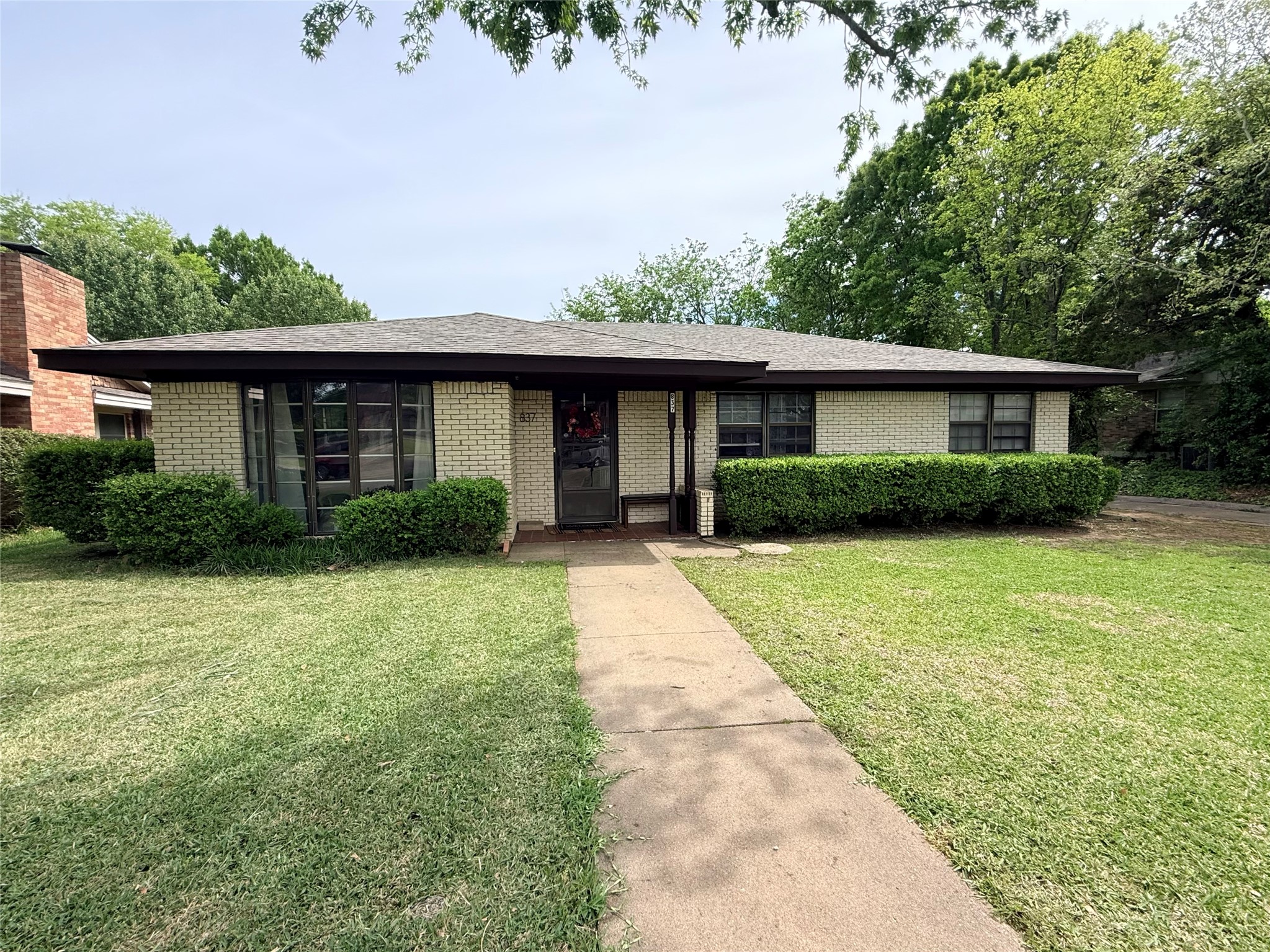 837 Hillside Drive Sherman TX 75090