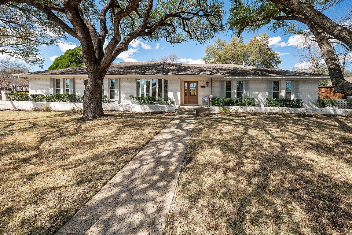 6841 Heatherknoll Drive Dallas TX 75248
