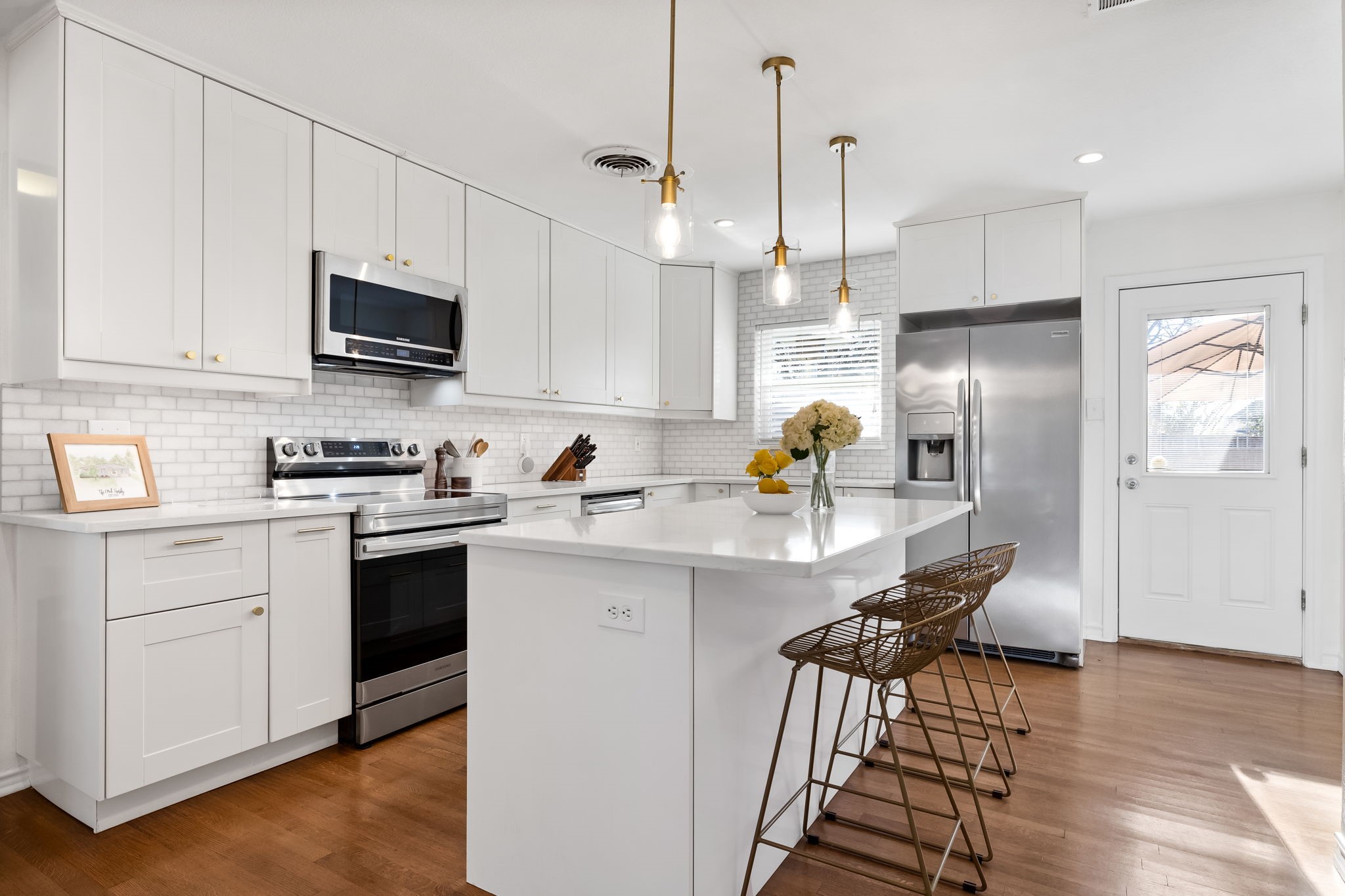 8911 Larchwood Drive Dallas TX 75238