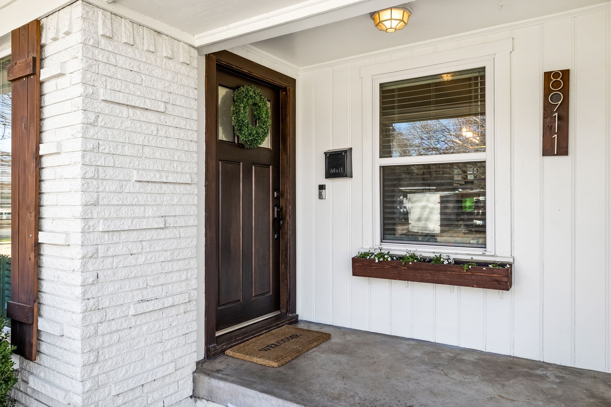 8911 Larchwood Drive Dallas TX 75238