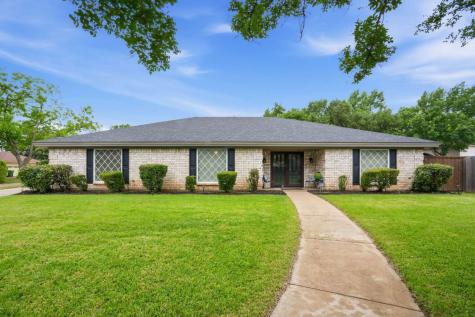 1705 Louella Court Hurst TX 76054
