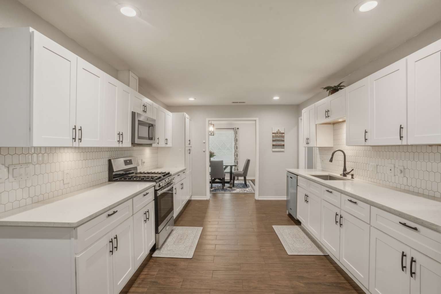 1705 Louella Court Hurst TX 76054