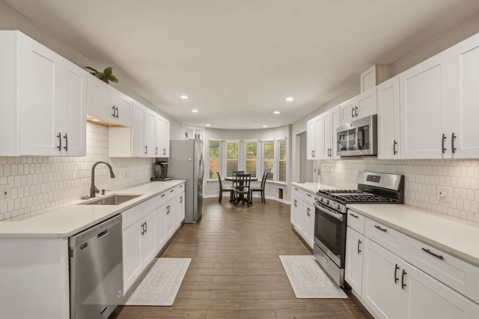 1705 Louella Court Hurst TX 76054