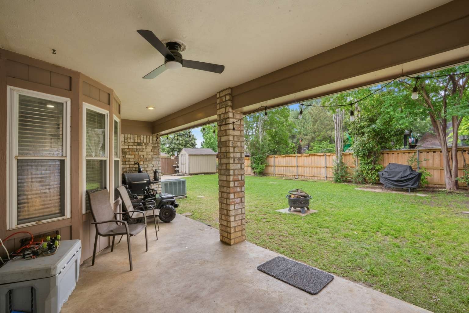 1705 Louella Court Hurst TX 76054