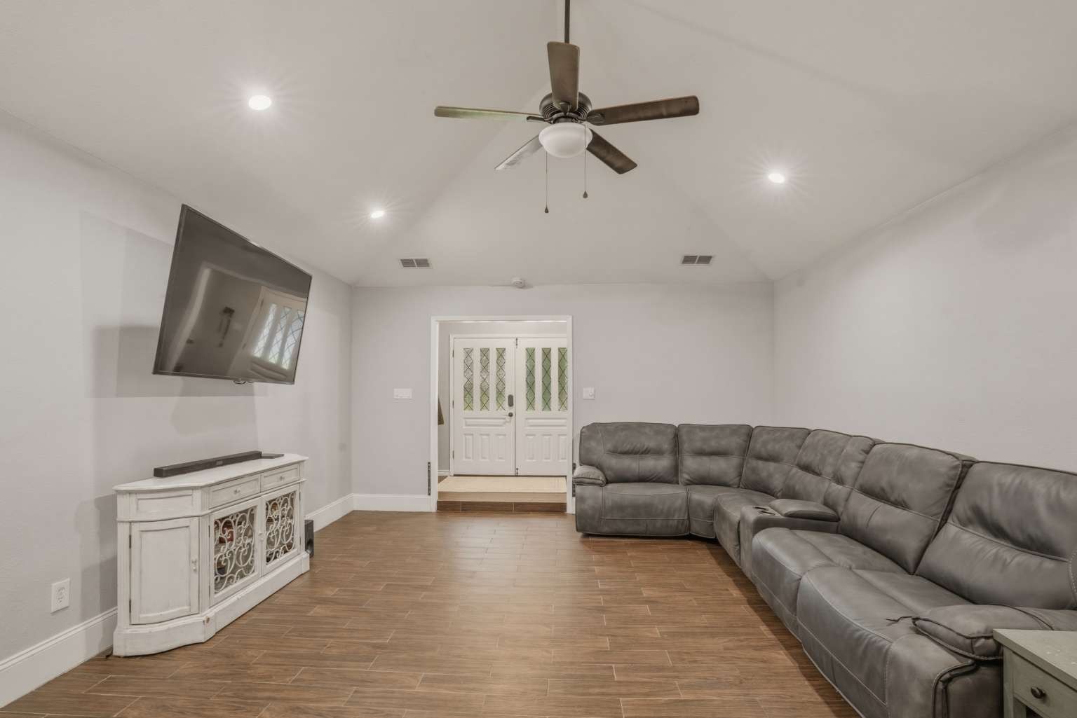 1705 Louella Court Hurst TX 76054