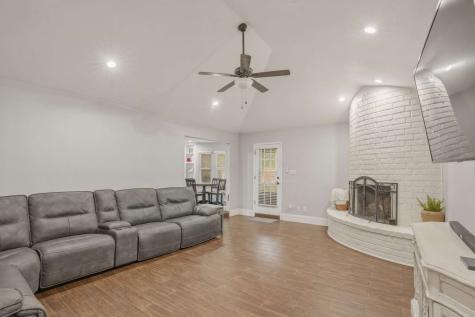 1705 Louella Court Hurst TX 76054