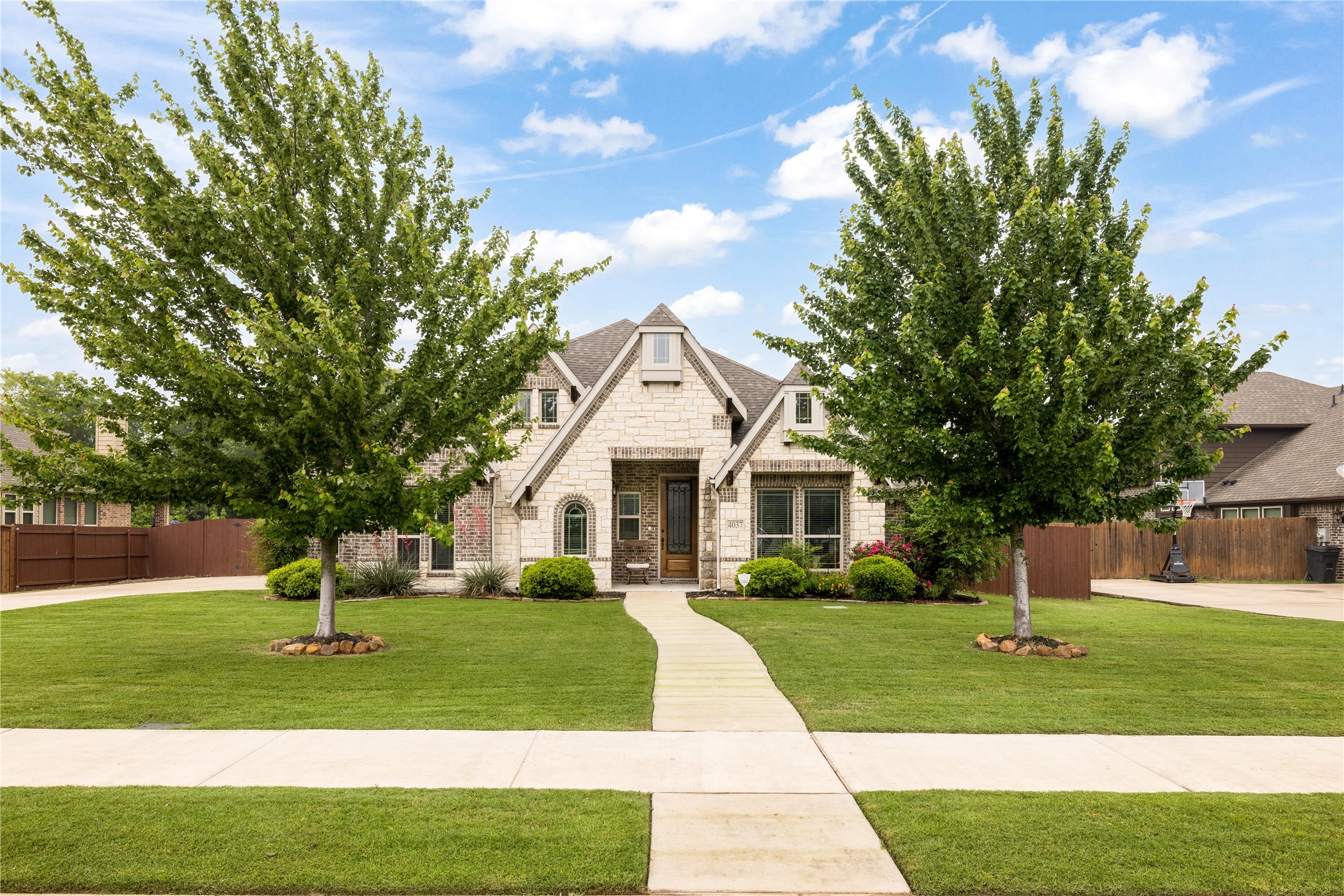 4037 Knightsbridge Lane Midlothian TX 76065