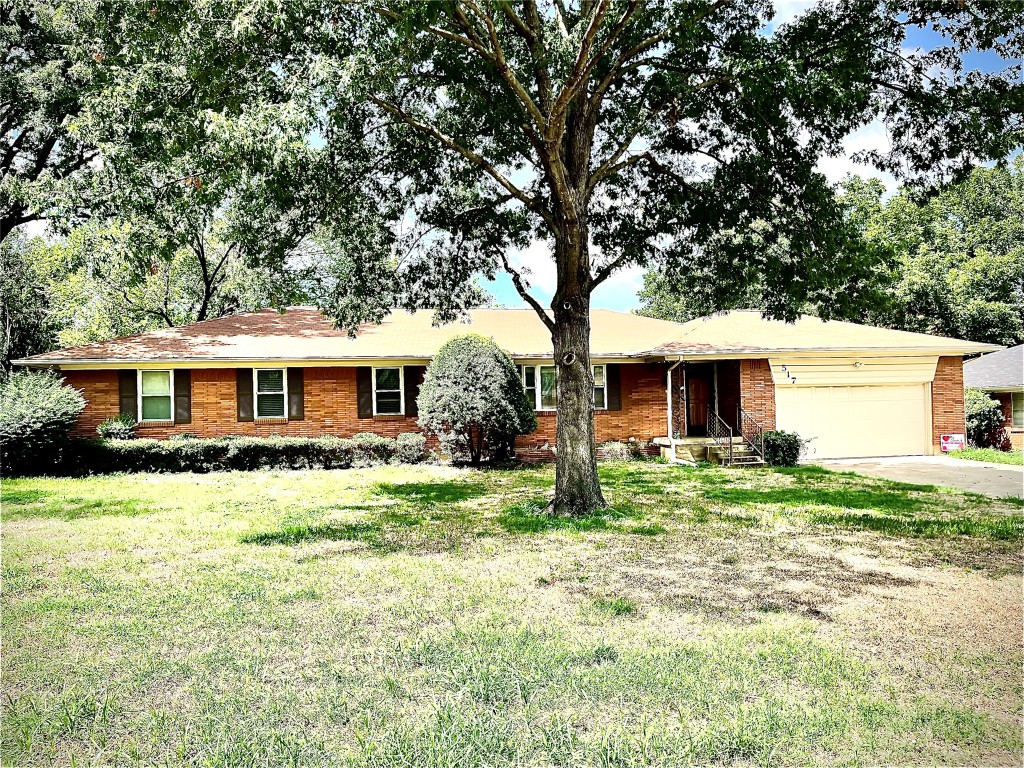 517 Degan Avenue Lewisville TX 75057