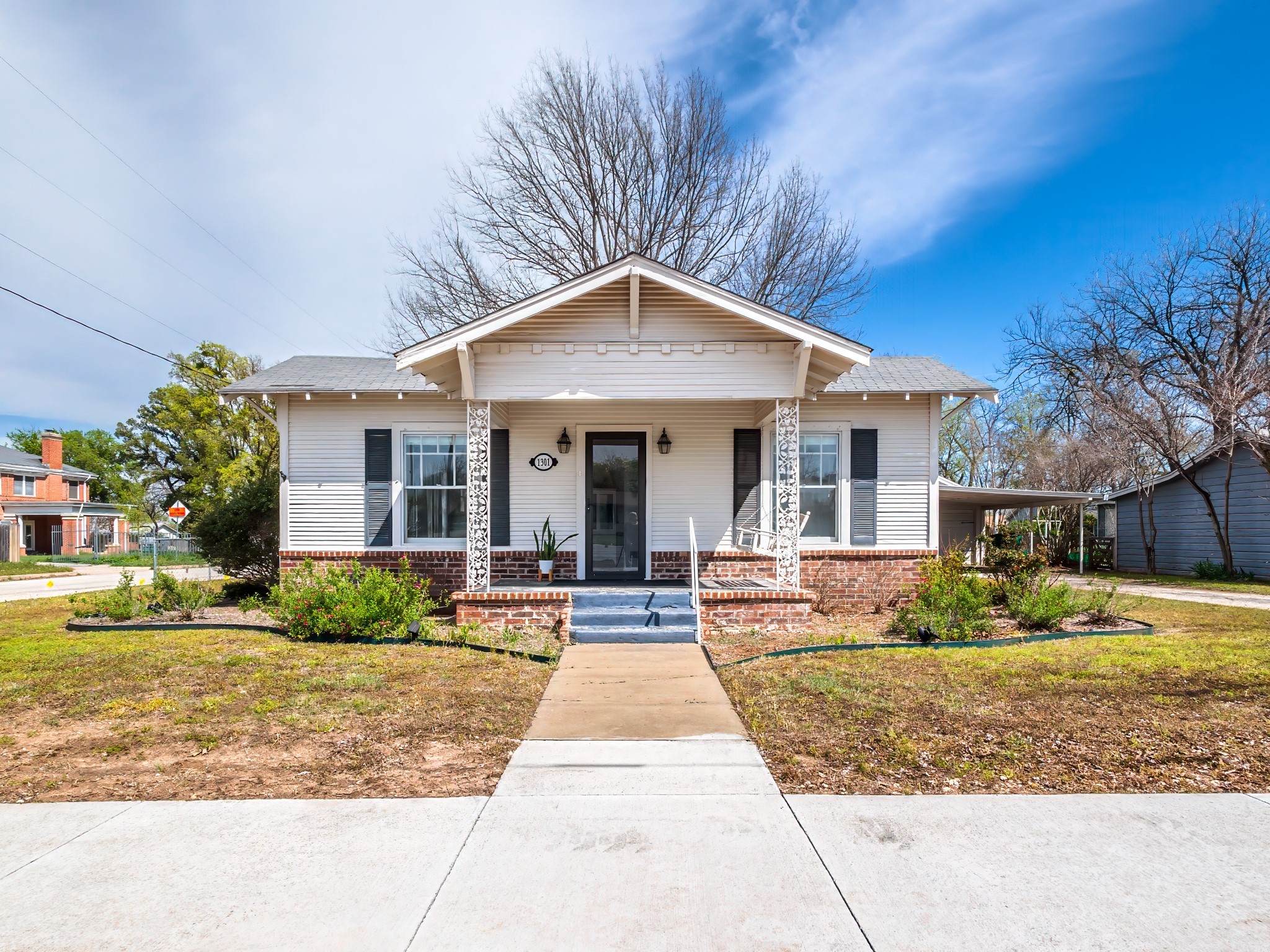 1301 S Commercial Avenue Coleman TX 76834