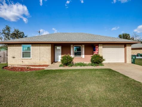 207 Southland Drive Sanger TX 76266