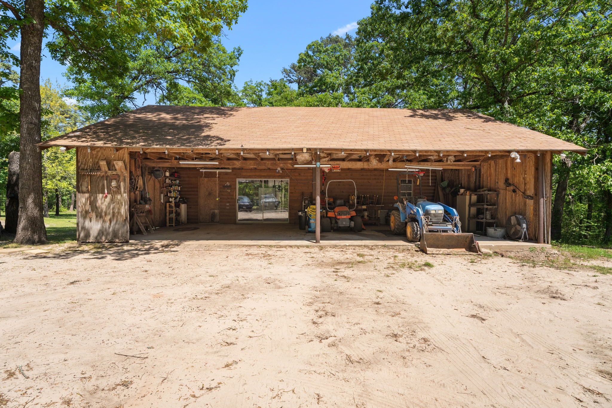 1081 County Road 3875 Mineola TX 75773