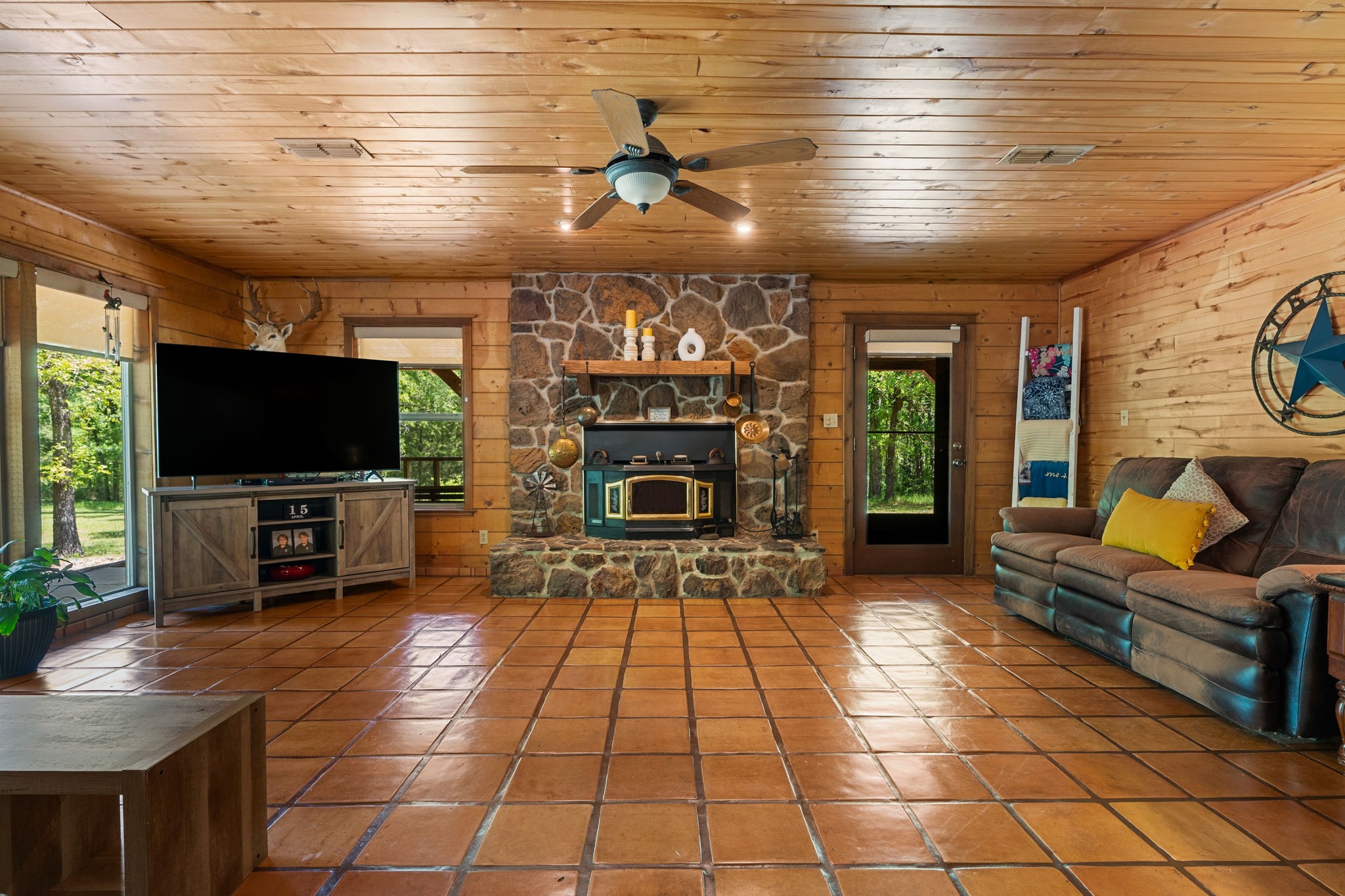 1081 County Road 3875 Mineola TX 75773