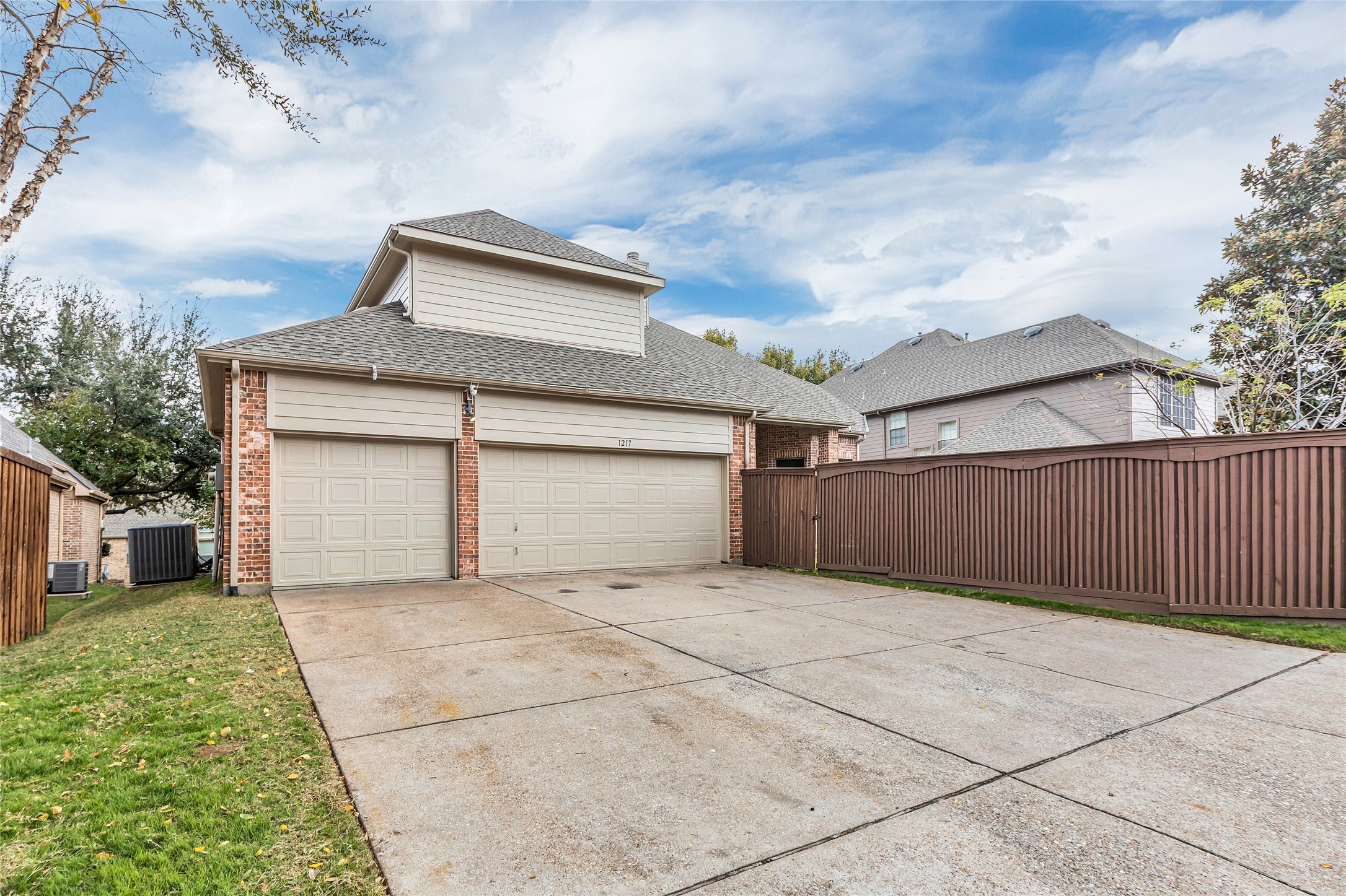 1217 Wynne Drive Garland TX 75044