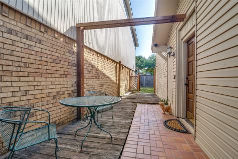 5117 Burlingame Drive Garland TX 75043