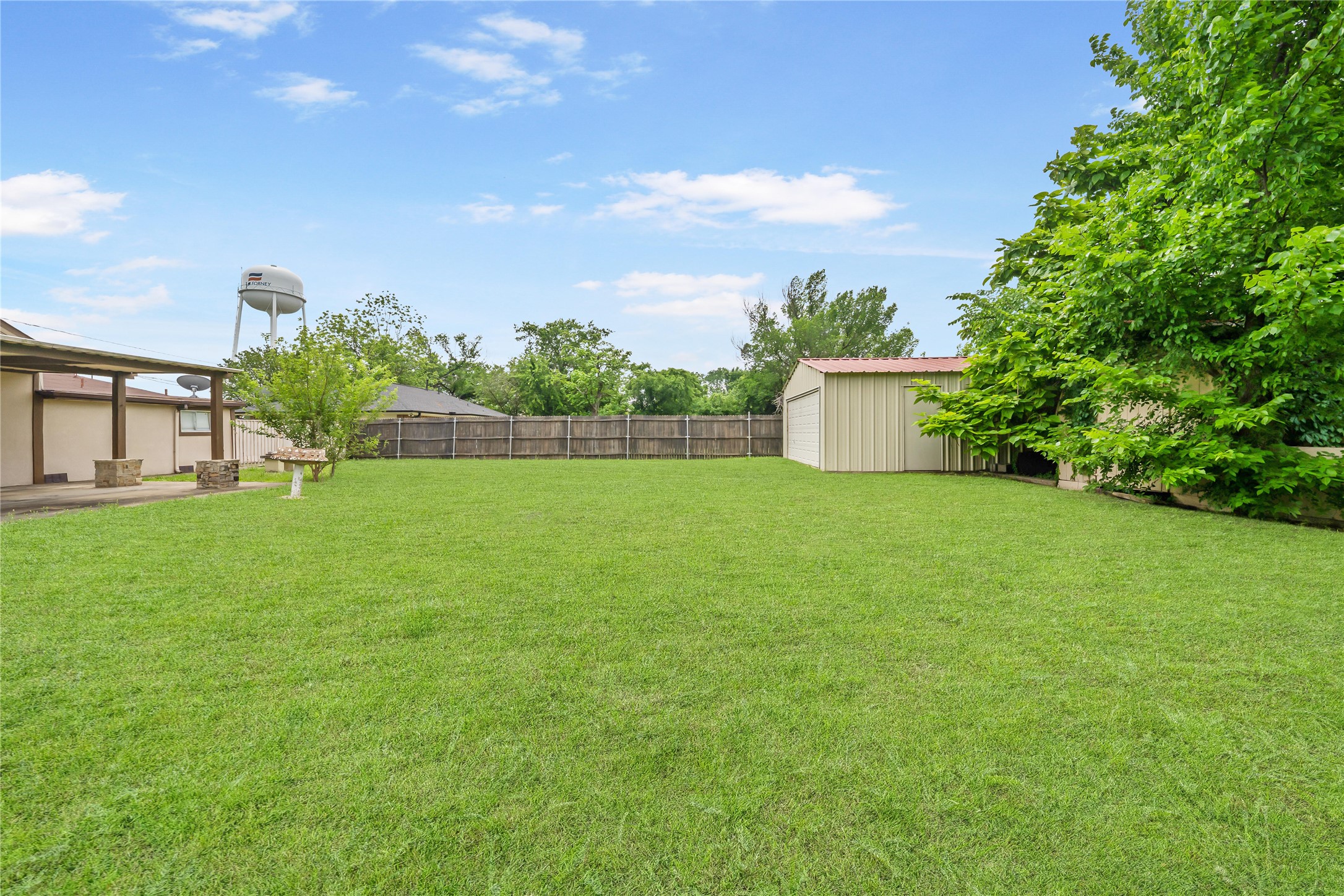 209 N Mcgraw Street Forney TX 75126