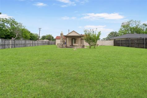 209 N Mcgraw Street Forney TX 75126