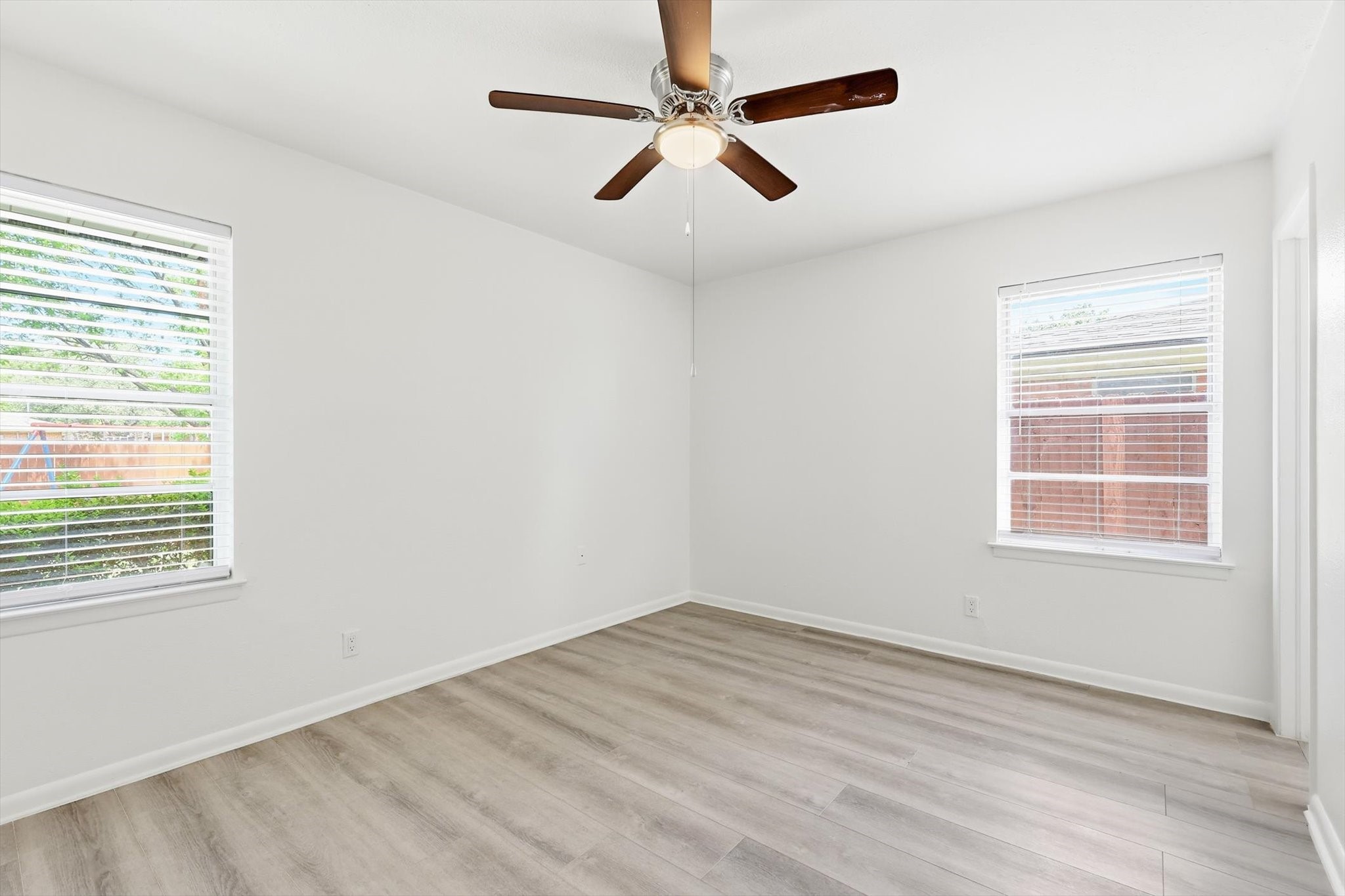 2649 Hillsboro Avenue Dallas TX 75228