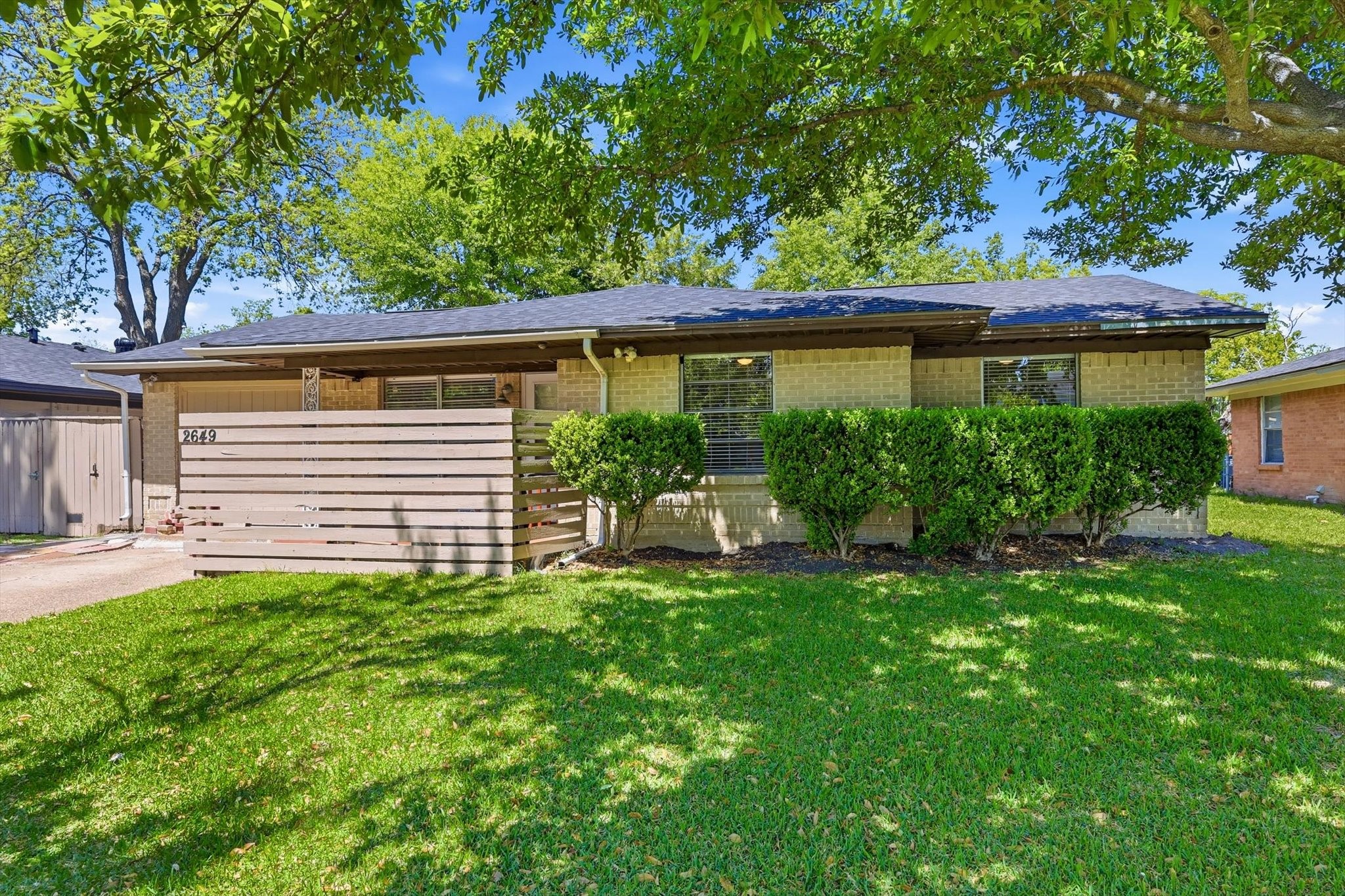 2649 Hillsboro Avenue Dallas TX 75228