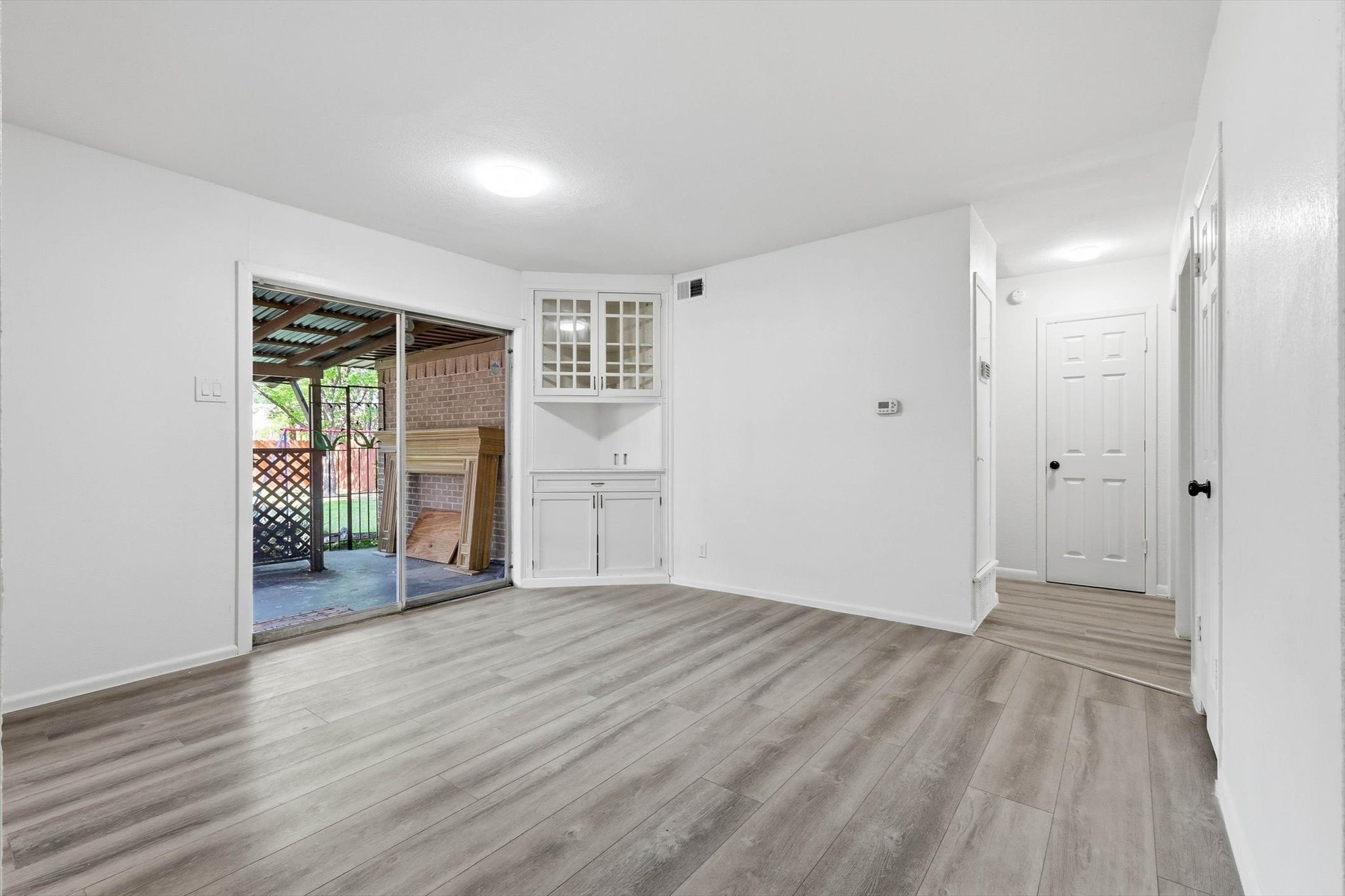 2649 Hillsboro Avenue Dallas TX 75228