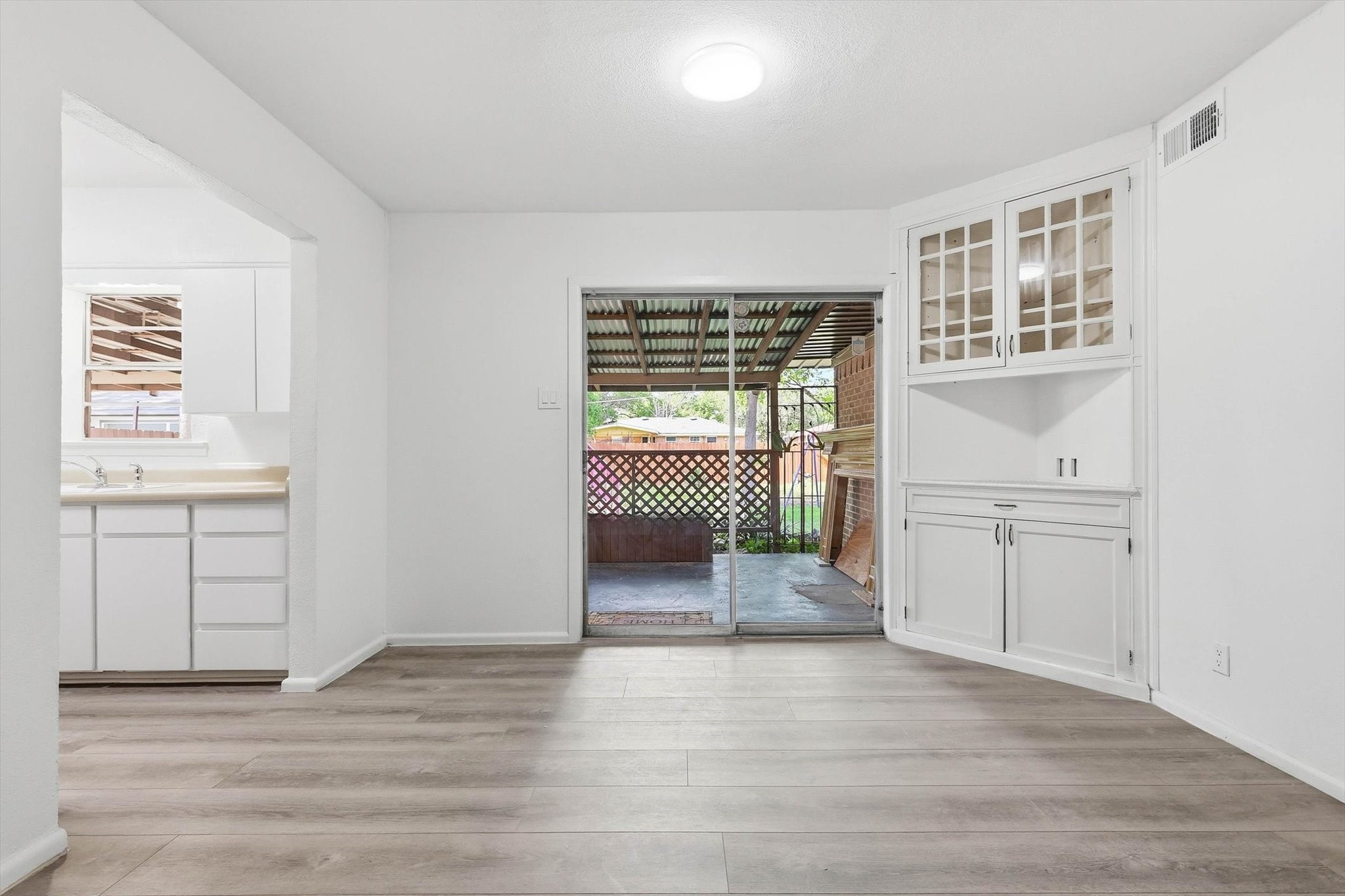 2649 Hillsboro Avenue Dallas TX 75228
