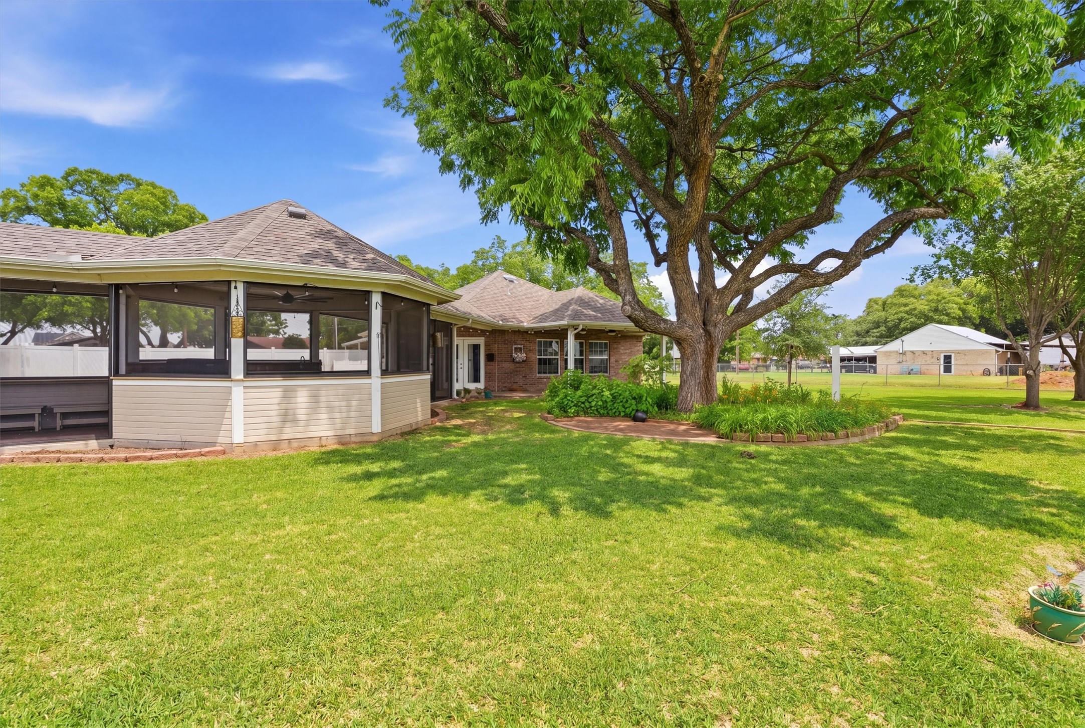 412 Mercury Court Granbury TX 76049
