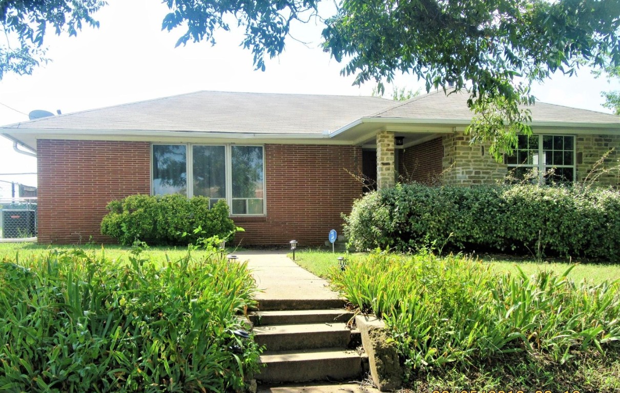 318 W Laurel Street Sherman TX 75090