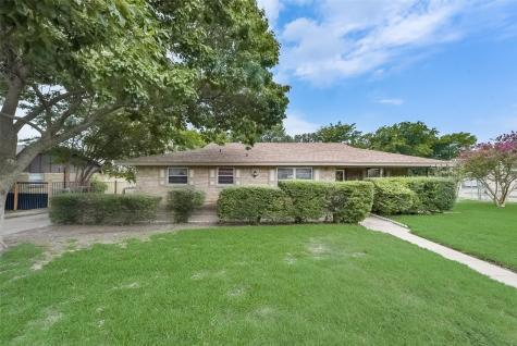 105 N Valley Street Red Oak TX 75154
