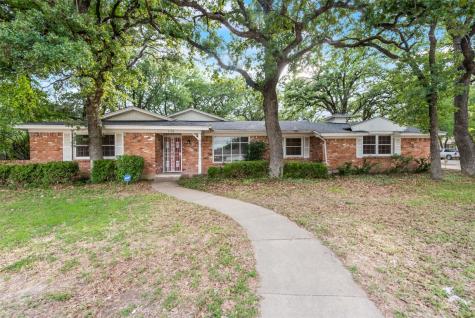 2100 Lucas Drive Fort Worth TX 76112