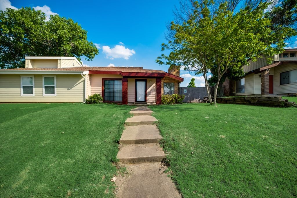 304 W Corporate Drive Lewisville TX 75067