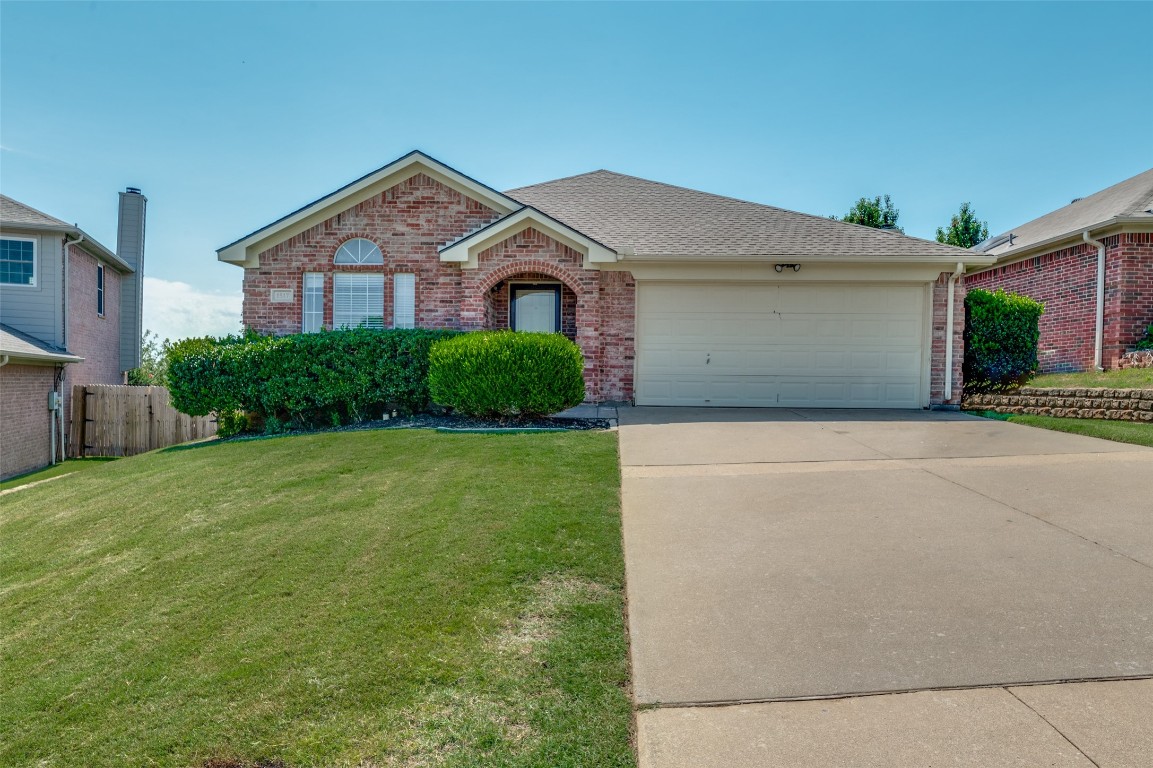 1517 Redstone Drive Fort Worth TX 76112