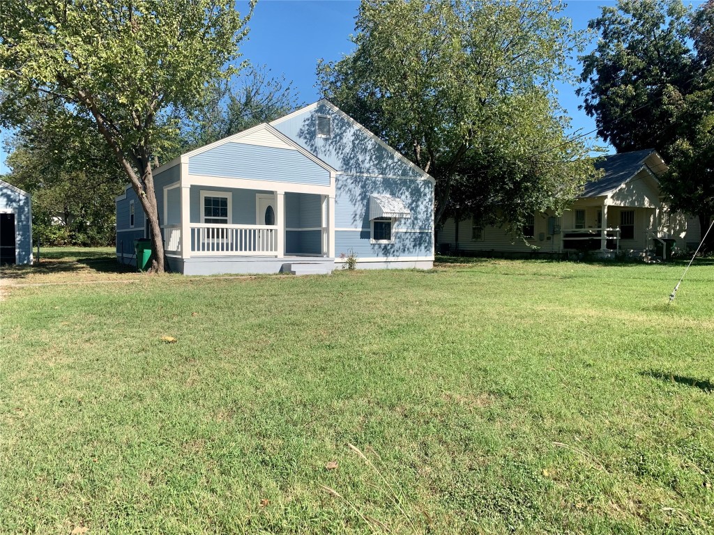 806 Cooke Street Nocona TX 76255