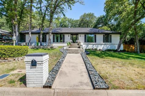 4505 Woodland Park Boulevard Arlington TX 76013