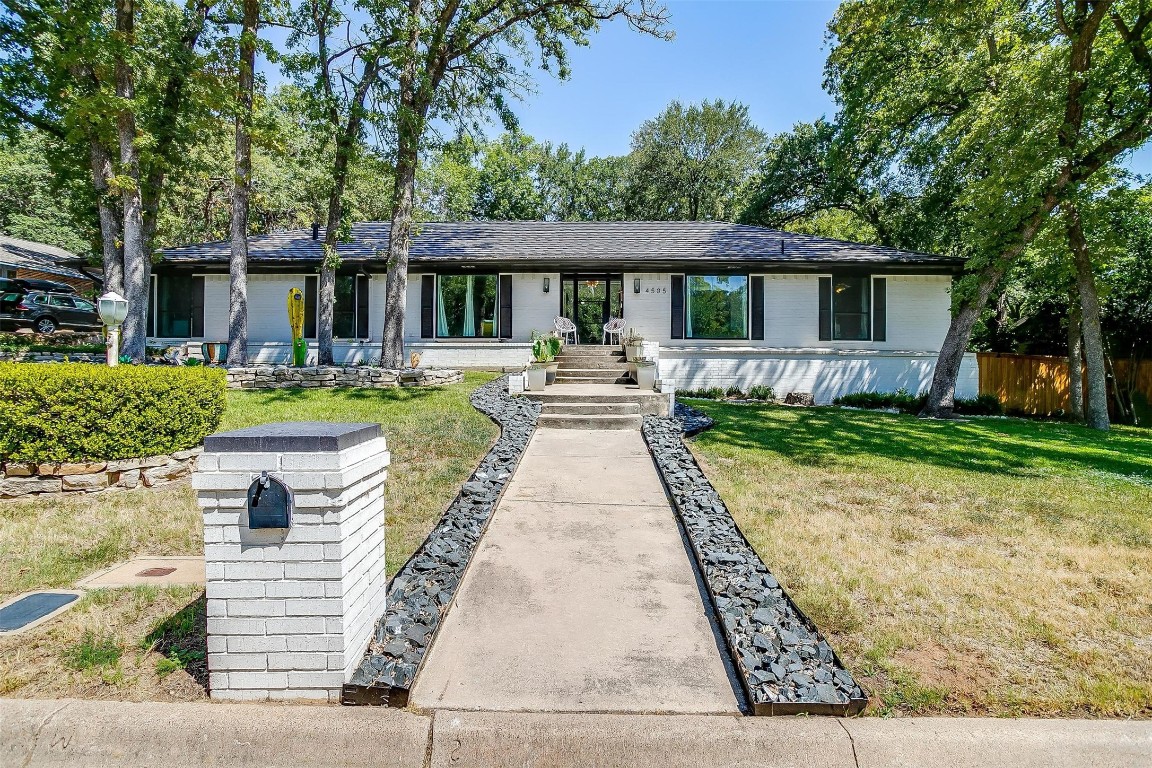 4505 Woodland Park Boulevard Arlington TX 76013