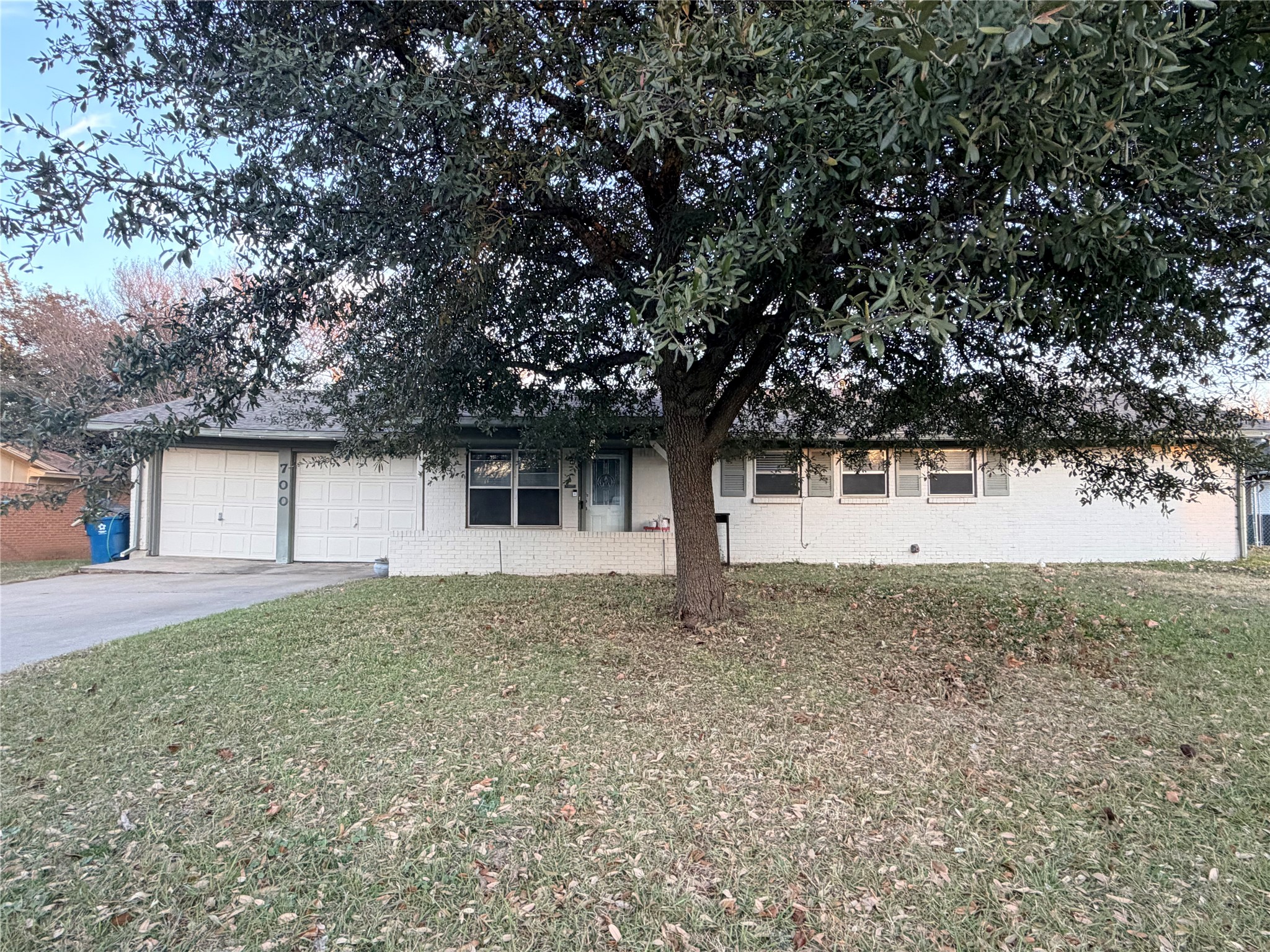 700 N Spears Street Alvarado TX 76009
