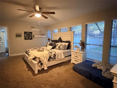 700 N Spears Street Alvarado TX 76009